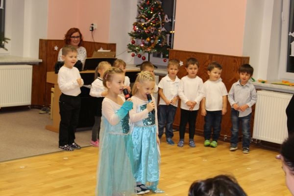 Vánoční besídka dětí MŠ &#8211; 12. 12. 2019 - Image 8
