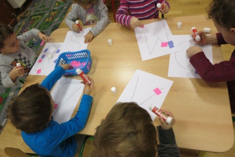 Růžová a fialová středa - Image 15