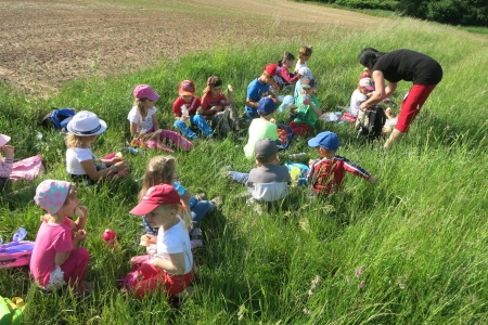 Dopolední vycházka MŠ květen 2018 - Image 5