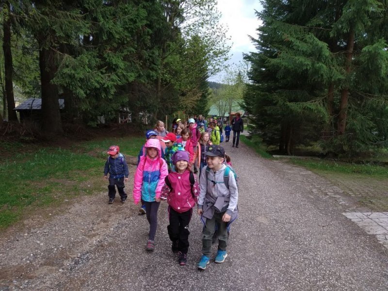 Výlet ZŠ a MŠ (předškoláci) 20. 5. 2019 &#8211;  Sklárna Harrachov, Mumlavské vodopády - Image 5