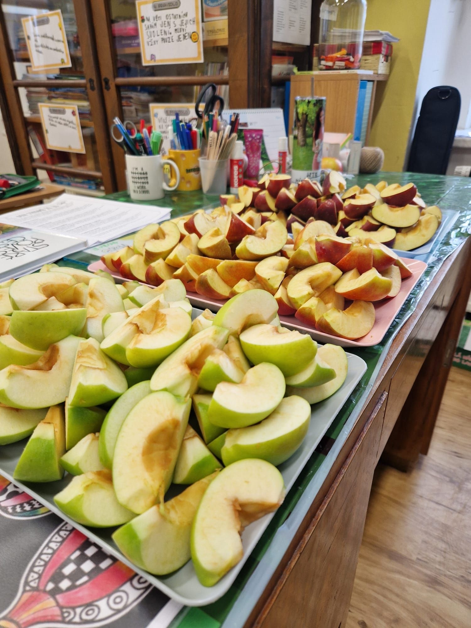Ovoce do škol - Ochutnávka jablíček