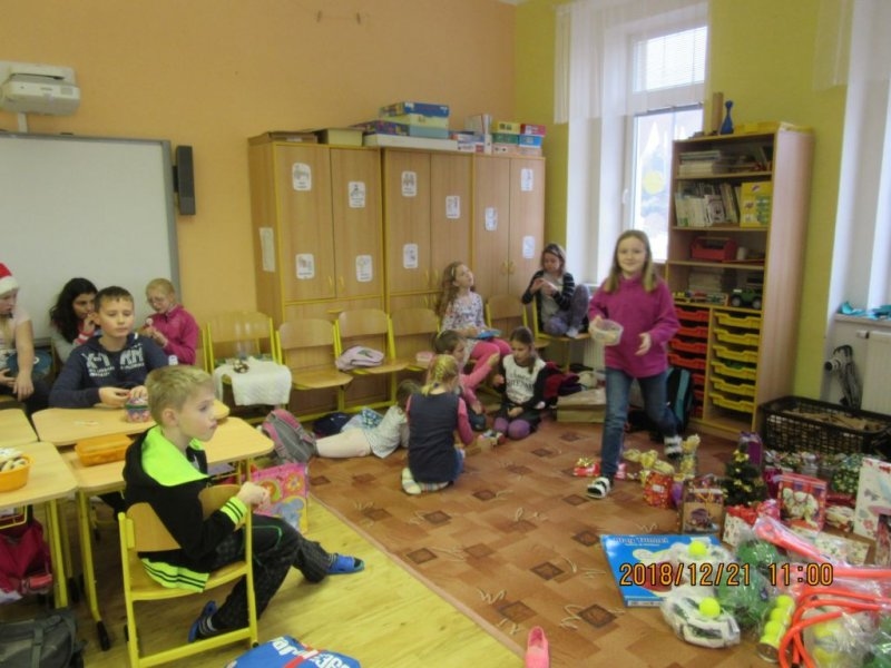 Vánoční nadílka v ZŠ - Image 7