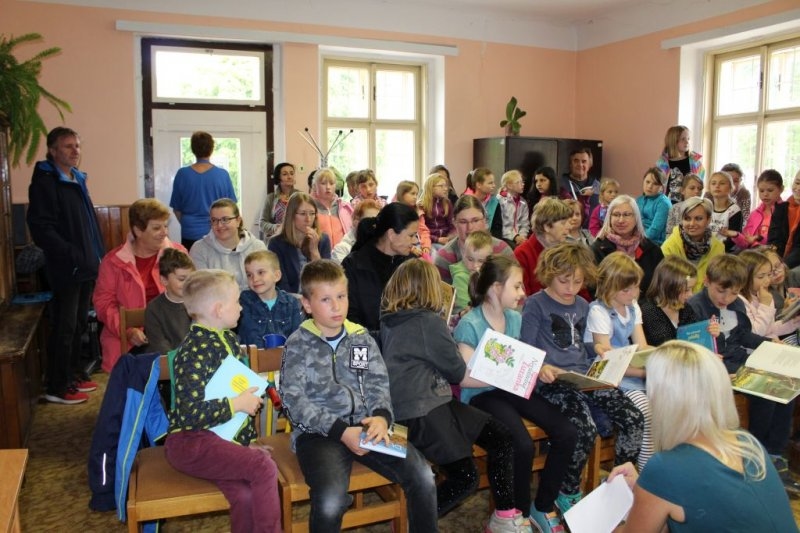 Pasování prvňáků na čtenáře – 3. 5. 2019 - Image 1