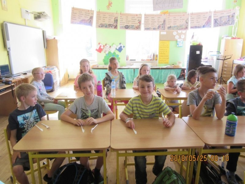 Stolování – 25.5.2018 - Image 9