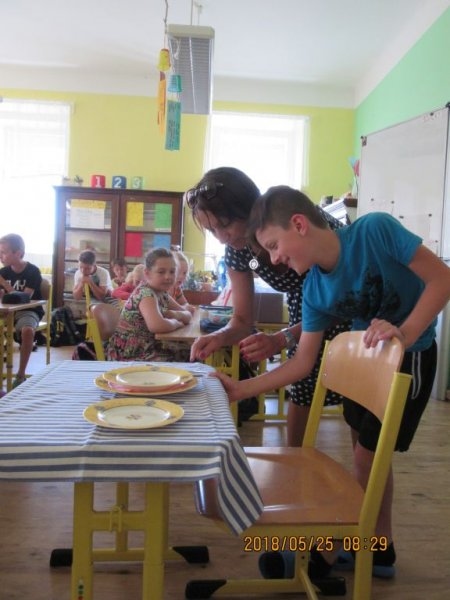 Stolování – 25.5.2018 - Image 13